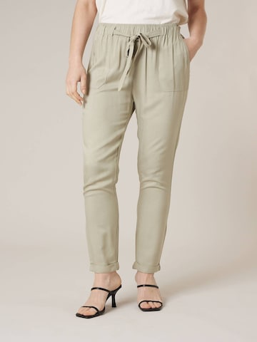 Coupe slim Pantalon Deeluxe en vert