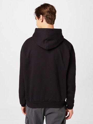AMPLIFIED Sweatshirt in Black