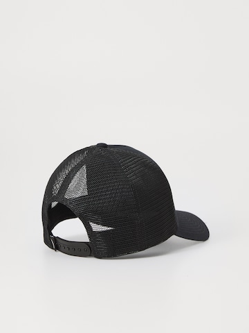 Nike Sportswear Kapa | črna barva