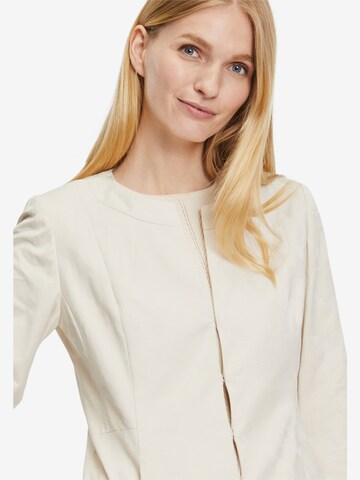 Betty Barclay Blazer in Beige