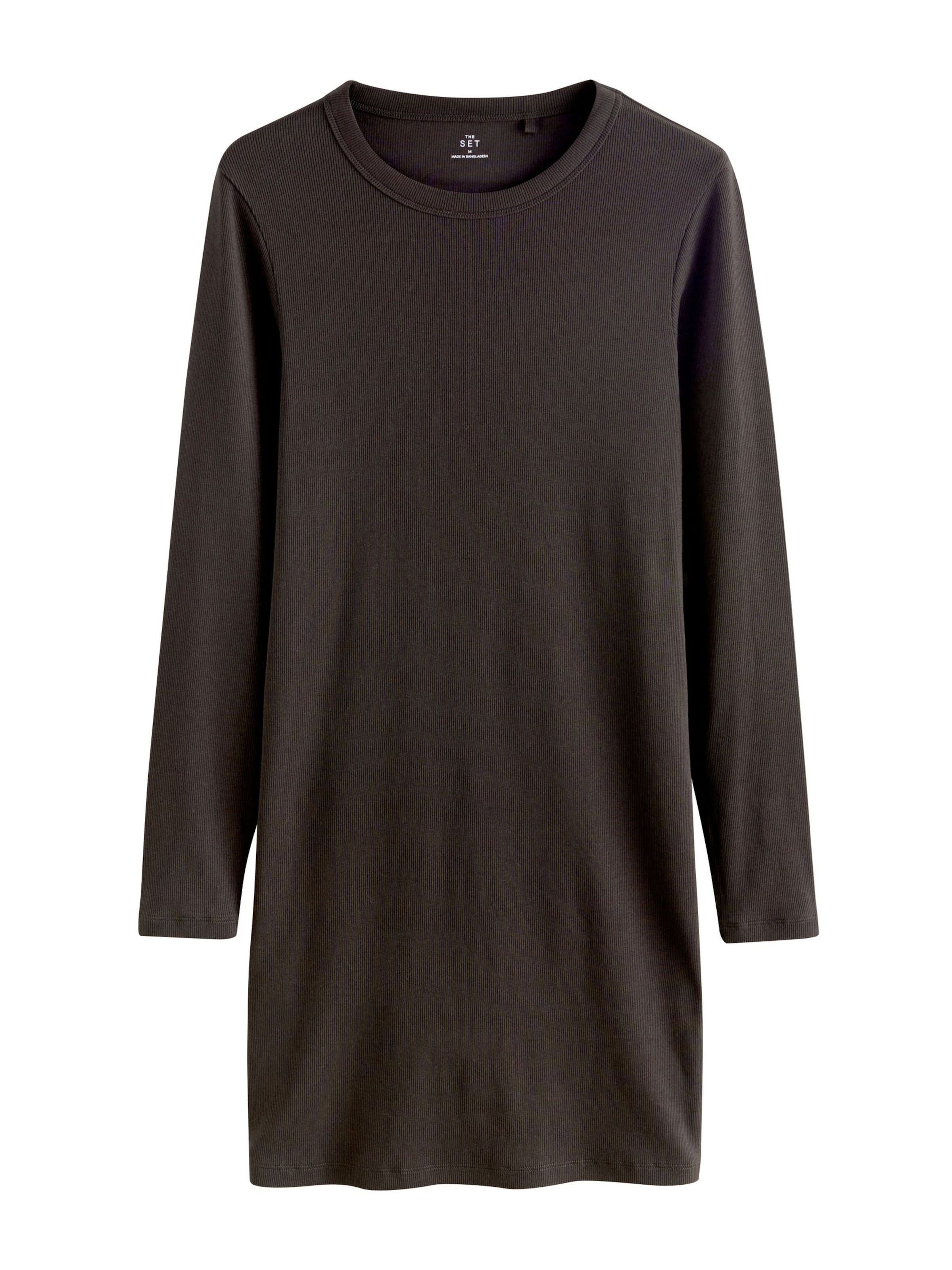 The Set Dress in Brown