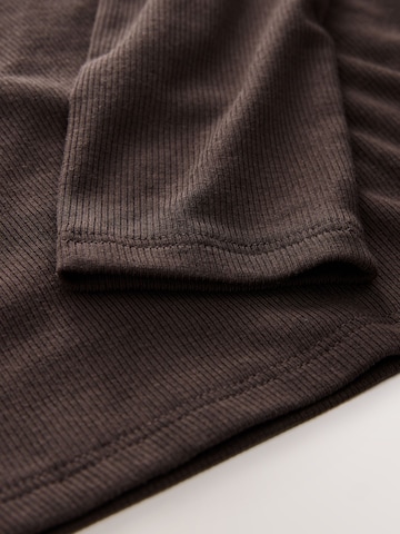 Next Футболка в Коричневый