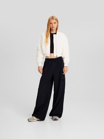 Bershka Loosefit Broek in Zwart