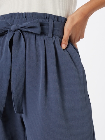 PIECES Loose fit Trousers 'Avery' in Blue