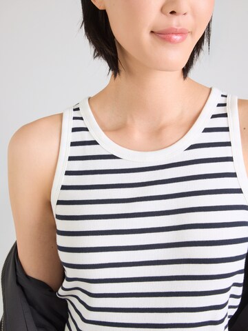 s.Oliver Топ в синьо