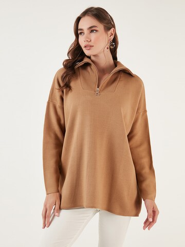 LELA Sweater in Brown: front