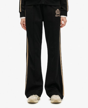 Pantalon 'Country Club' Superdry en noir : devant
