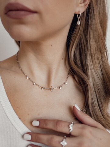 Orecchini 'Twisted Pearl' di Hey Happiness in argento