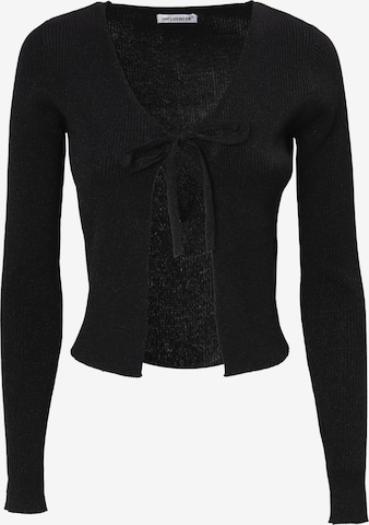 Giacchetta di Influencer in nero: frontale