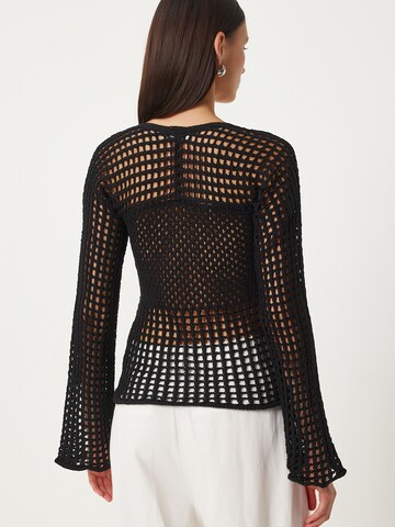 Happiness İstanbul Pullover in Schwarz