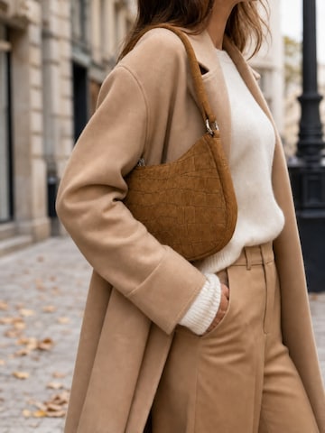Brise Shoulder Bag in Brown