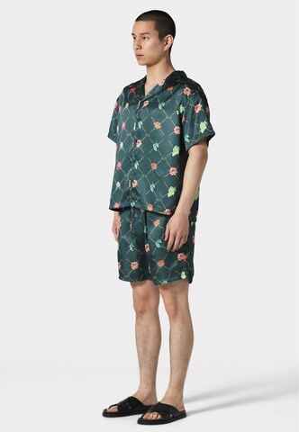 Coupe regular Chemise 'FRUIT MONOGRAM CUBAN' Pas De Monaco en vert