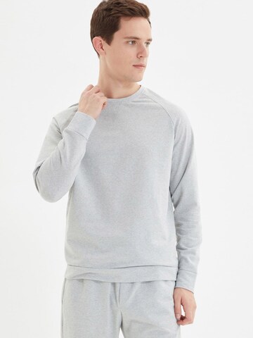 Trendyol Pyjama in Grau