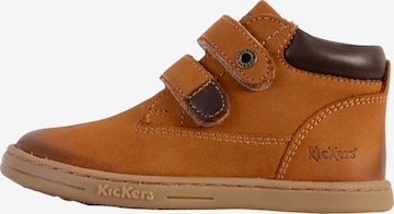 Baskets Kickers en marron : devant