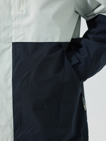 YOUTHUP Performance Jacket in Blue