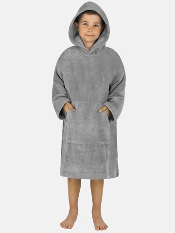 normani Bathrobe 'Pichilemu' in Grey: front