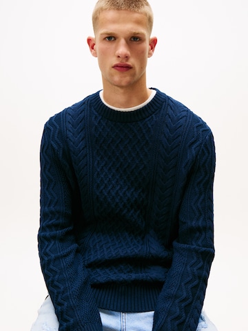 Tommy Jeans Sweater in Blue