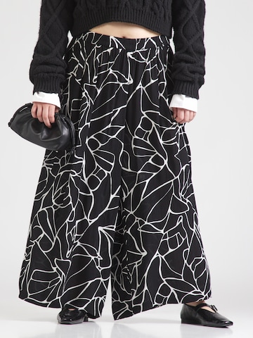 ONLY Carmakoma Wide leg Pants 'CARELICIA' in Black: front