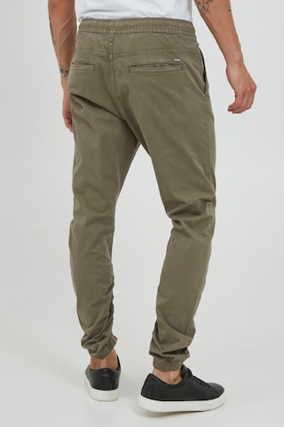 INDICODE JEANS Tapered Chino Pants in Green