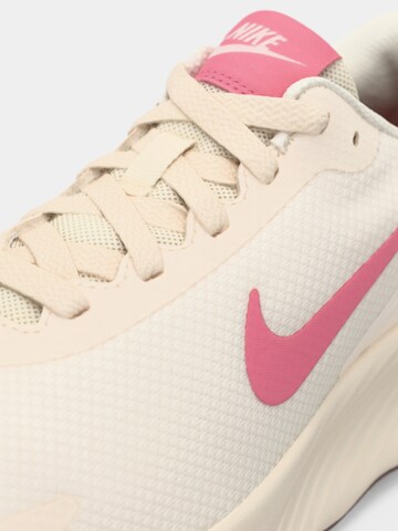 NIKE Springsko 'Legend Essential 4' i vit