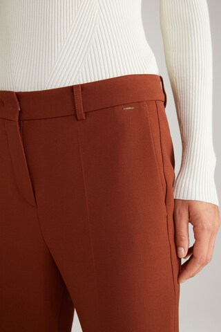 Coupe slim Pantalon à plis JOOP! en marron