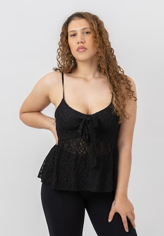 Elara Top in Black: front