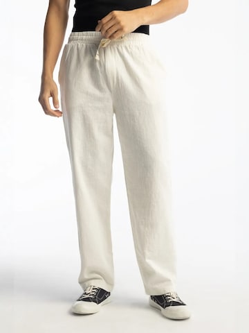 Giesto - Calças em branco: frente