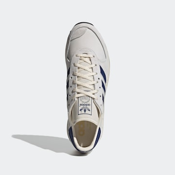 ADIDAS ORIGINALS Rövid szárú sportcipők 'Vintage' - fehér