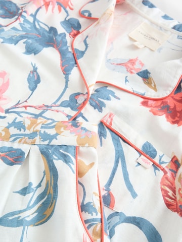 LAURA ASHLEY Shorty in Weiß