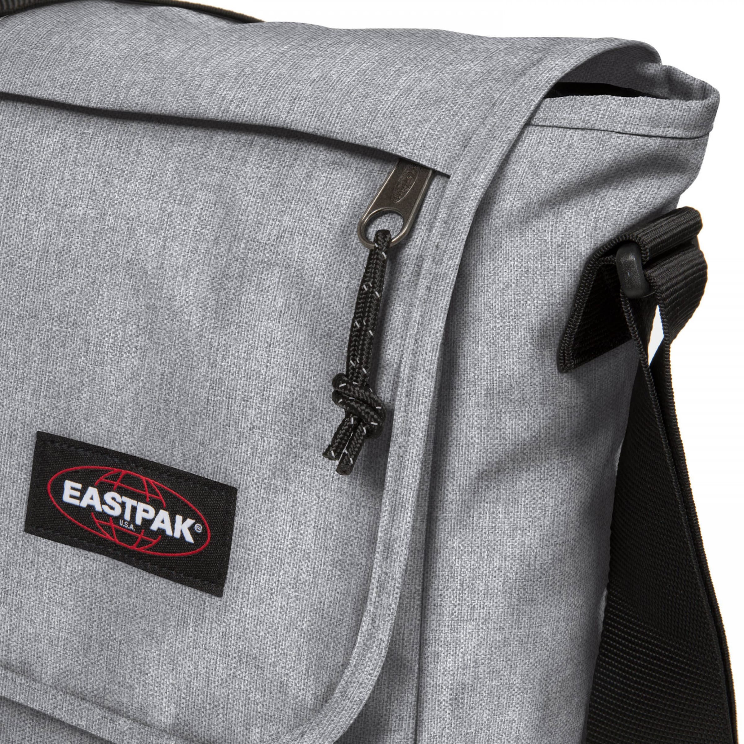 EASTPAK Messenger i grå