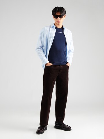 Emporio Armani - Camiseta en azul