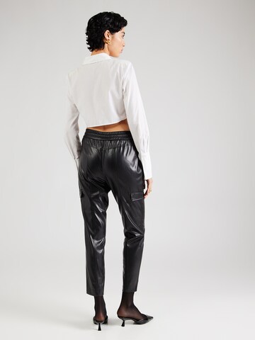 Effilé Pantalon COMMA en noir