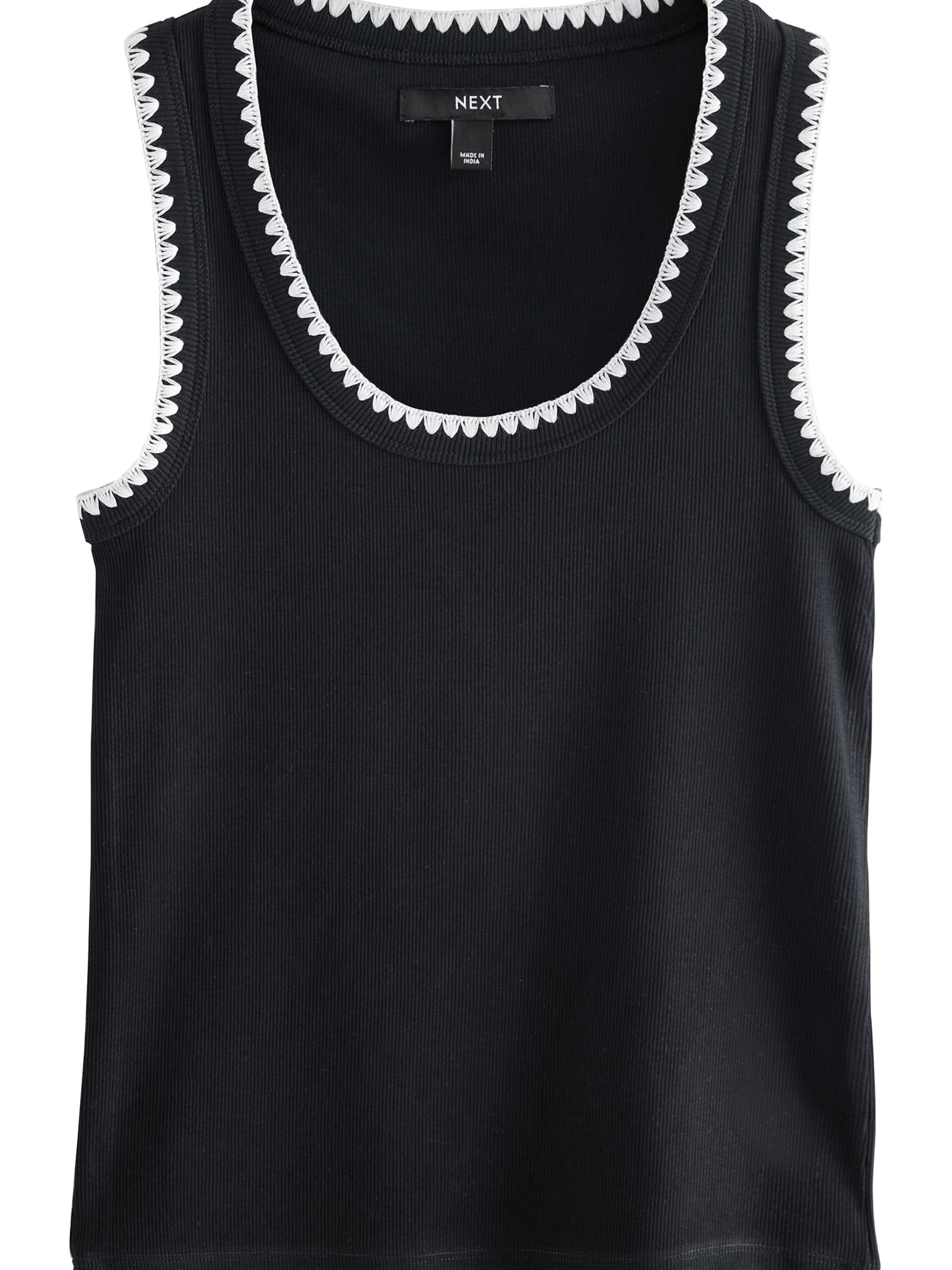 Next Πλεκτό τοπ σε μαύρο: μπροστά