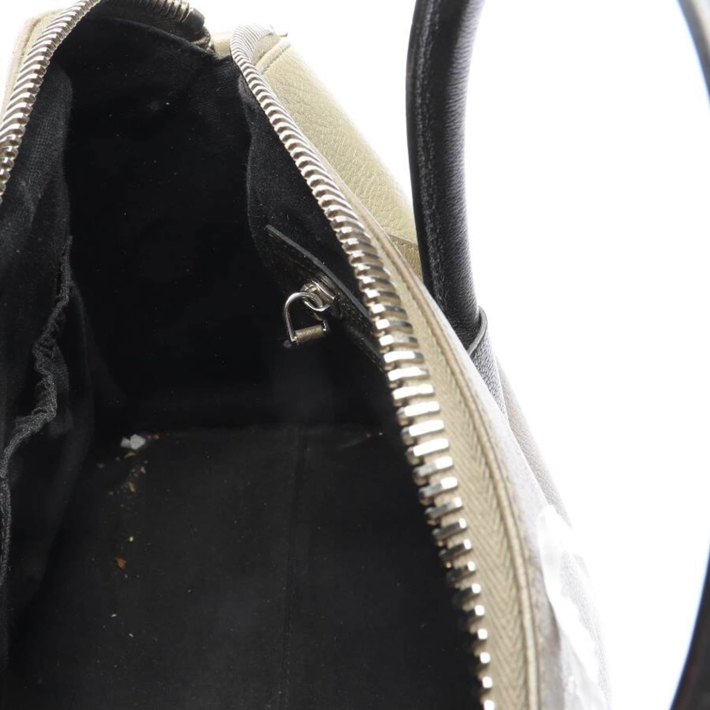 Givenchy Bag in One size in Green