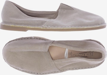 5TH AVENUE Flats & Loafers in 36 in Beige: front