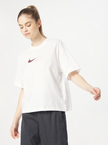 T-shirt Nike Sportswear en blanc : devant