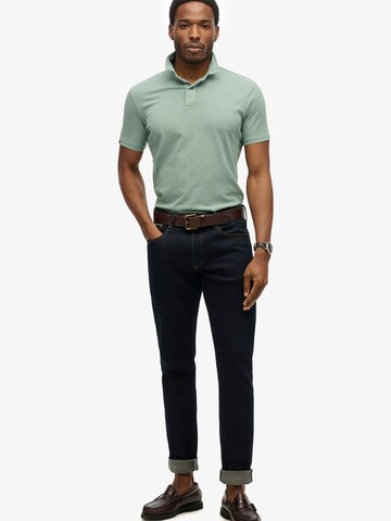 T-Shirt 'Essential' Superdry en vert