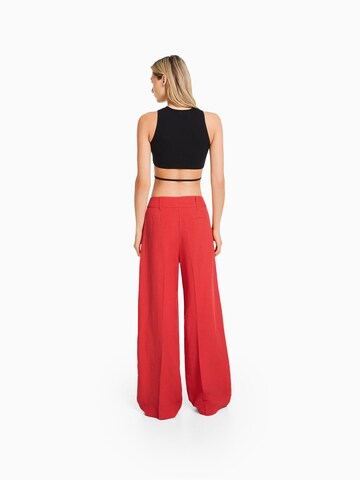 Bershka Wide leg Pleat-Front Pants in Red