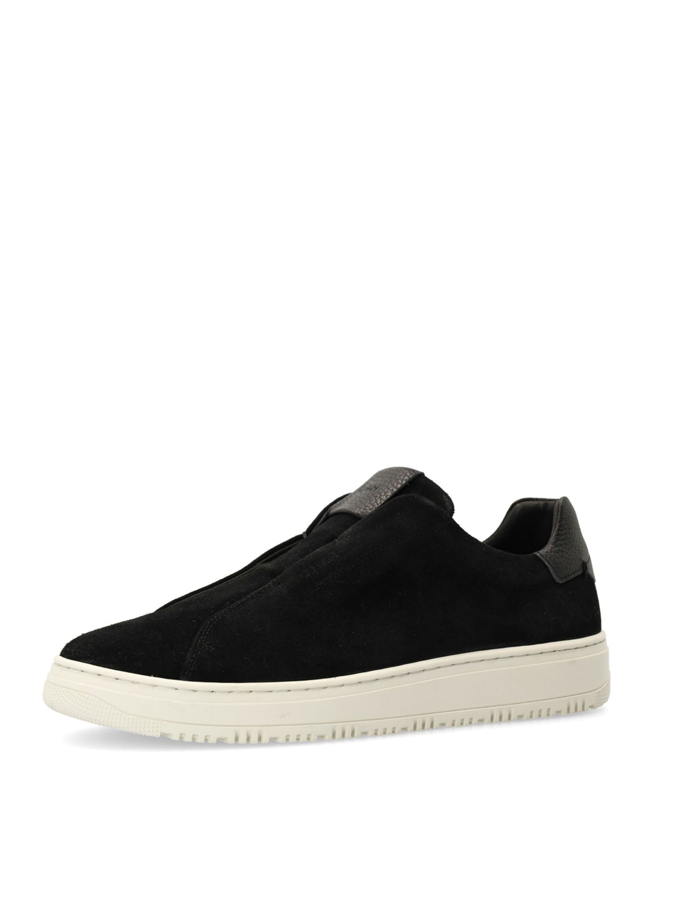 MANFIELD Slip-ons in Zwart: voorkant