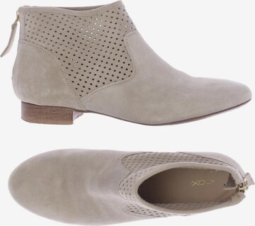 COX Dress Boots in 38 in Beige: front