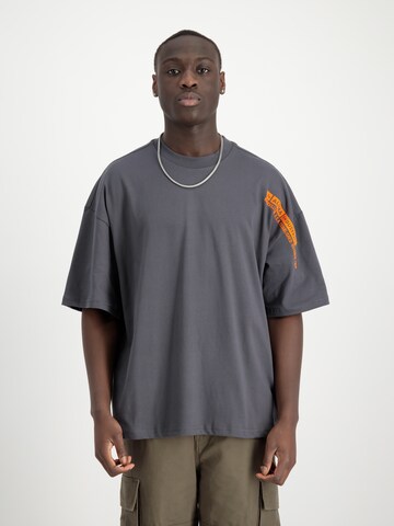 T-Shirt ALPHA INDUSTRIES en gris : devant