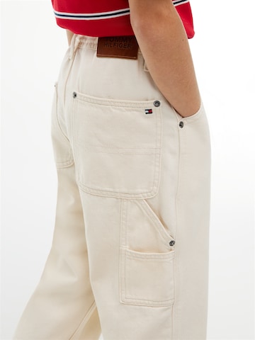 TOMMY HILFIGER Loosefit Jeans 'WORKER' in Beige: terug