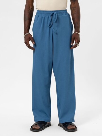 Loosefit Pantaloni 'Golden Alexander' di VAMOS CLO in blu: frontale