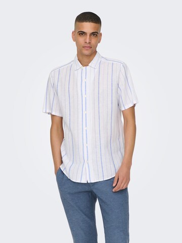 Coupe regular Chemise 'CAIDEN' Only & Sons en blanc : devant