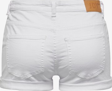 JDY Regular Shorts 'BLUME' in Weiß