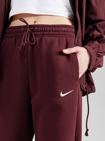 Nike Sportswear Regular Trousers 'PHNX FLC' in Red