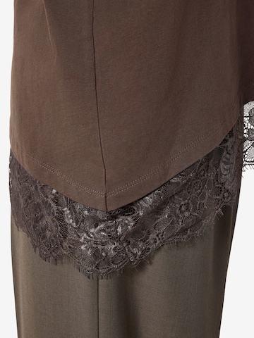 T-shirt Noisy may en marron