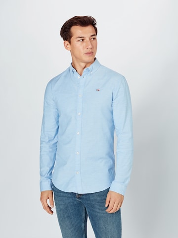 Tommy Jeans Slim fit Overhemd in Blauw: voorkant
