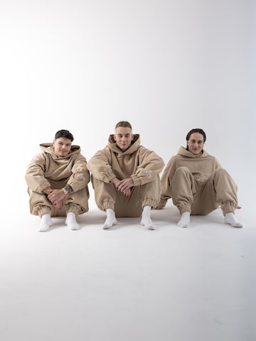 Tuta da jogging di BTY in beige