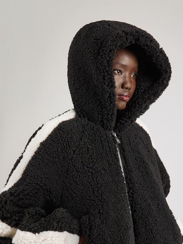 Veste mi-saison 'Hope pile Hoodie' Monki en noir